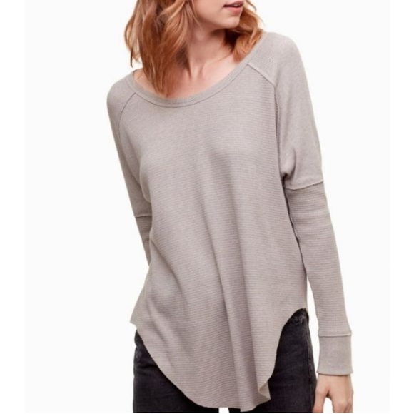 Aritzia Tops - SOLD Aritzia TNA Alder Thermal Long Sleeve size small
